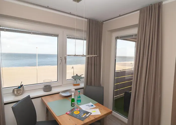 Bi Stroen Lejlighed *